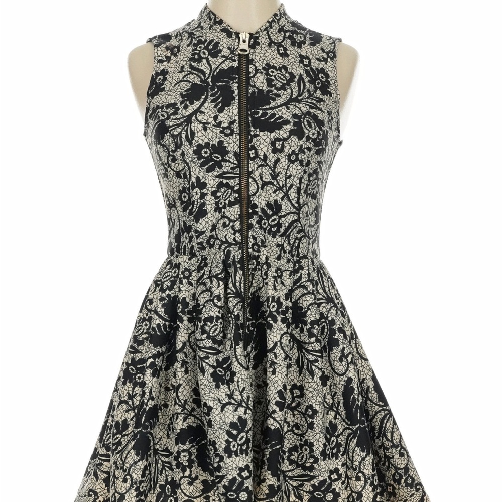 Forever 21 Black and Cream Floral Dress